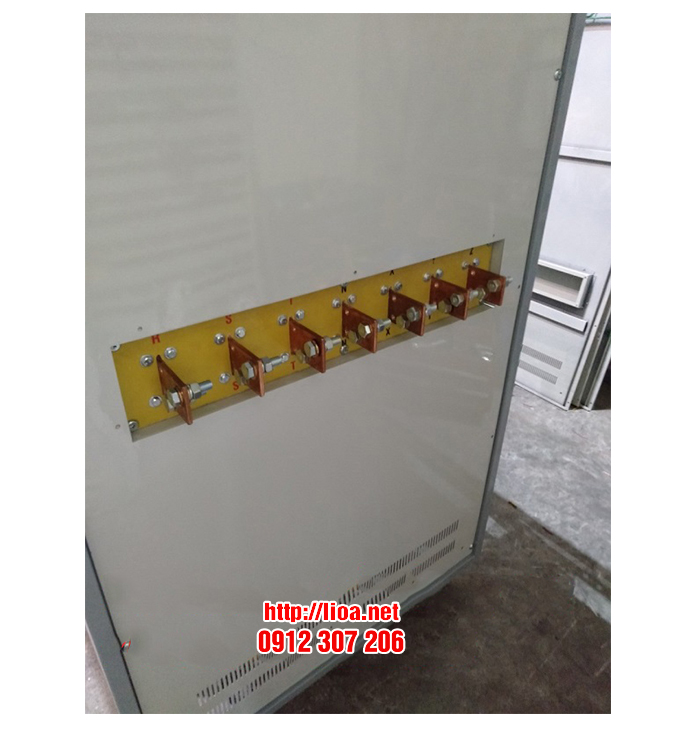 Ổn Áp LiOA 300kVA 3 Pha NM