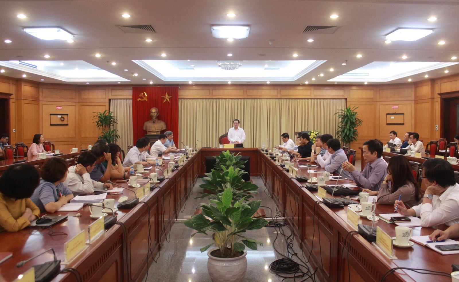 Chuyển đổi số từ góc nhìn khoa học, công nghệ và đổi mới sáng tạo