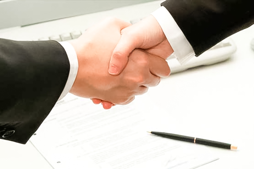 Đơn vị sự nghiệp có được ký hợp đồng làm việc chuyên nghiệp không?