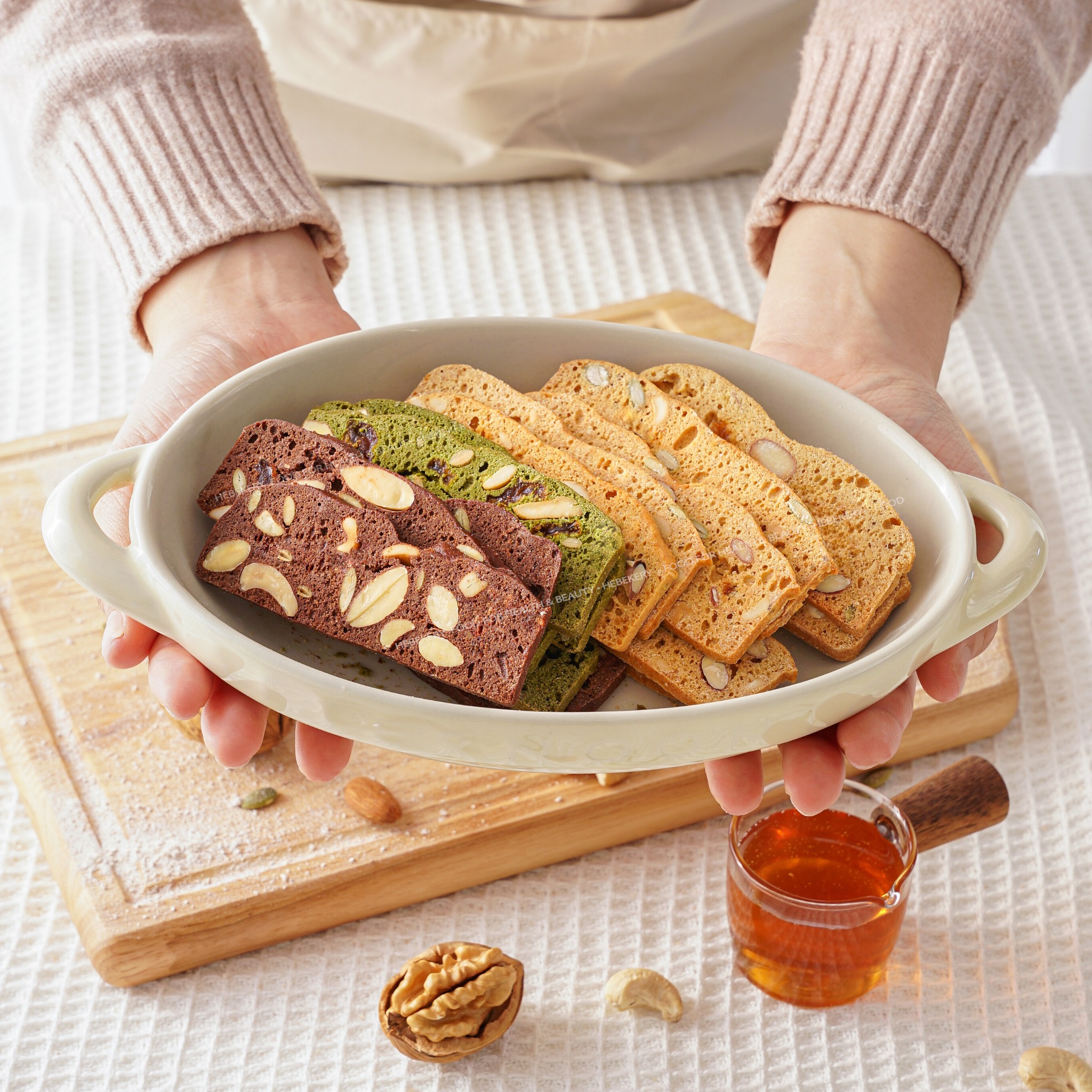 Bột mì nguyên cám: Giá trị dinh dưỡng và những lưu ý khi sử dụng