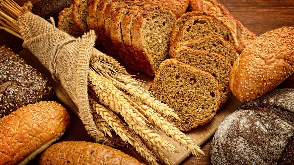 Gluten là một loại protein được tìm thấy trong một số loại ngũ cốc