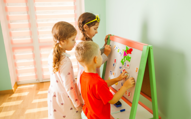 Gợi ý quà tặng 1/6 độc đáo, ý nghĩa cho các bé yêu