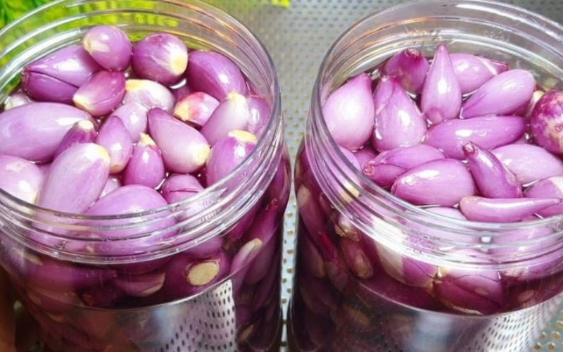Mẹo muối dưa hành nhanh chua, giòn ngon chuẩn vị ngày Tết