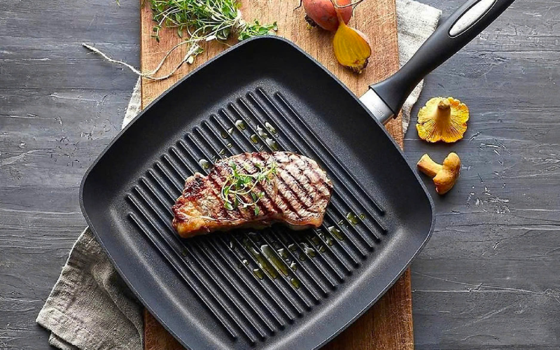 Cách chọn chảo nướng bếp từ chất lượng, không lo bám dính