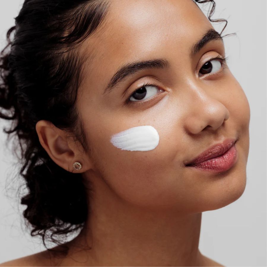 Hyaestic Skin Fusion SF64 Sun And Pollution Protector SPF50+50ML: Kem Chống Nắng Bảo Vệ Tối Đa & Phục Hồi DNA