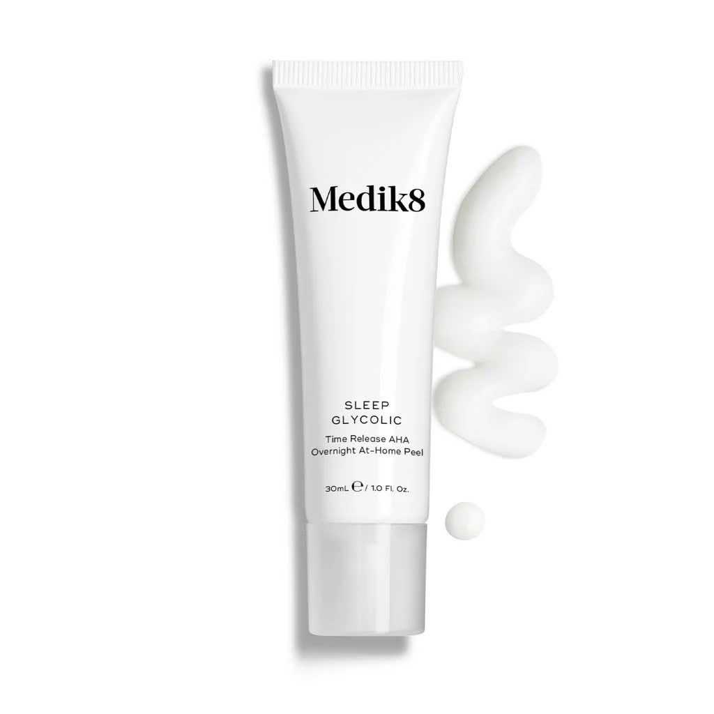 MEDIK8 SLEEP GLYCOLIC™: Tinh Chất Tái Tạo Da Chuyên Sâu, Mang Lại Làn Da Sáng Mịn & Rạng Rỡ Sau Một Đêm