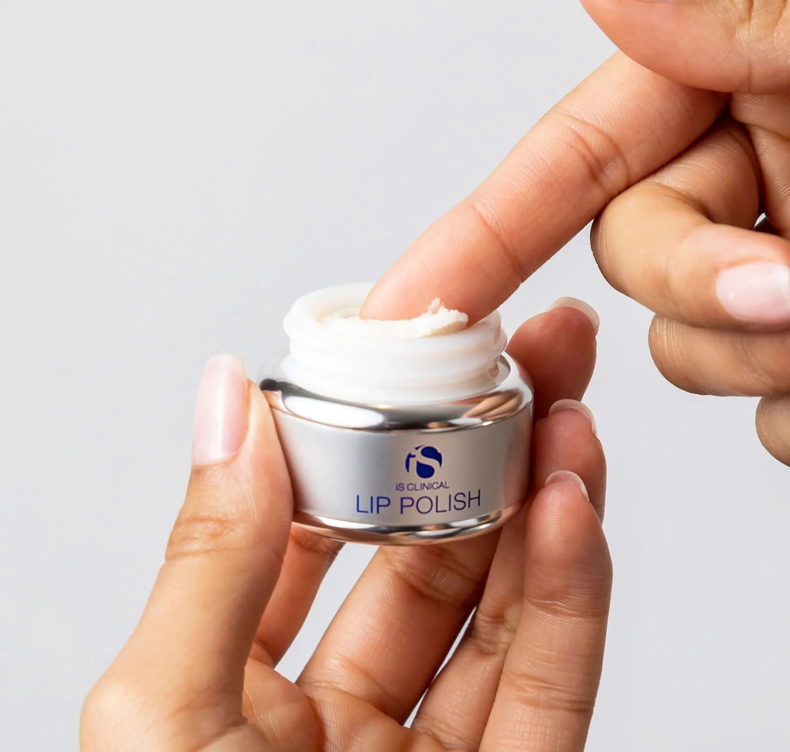 iS Clinical Lip Polish: Tẩy Tế Bào Chết Môi Cao Cấp – Cho Đôi Môi Mềm Mịn & Rạng Rỡ