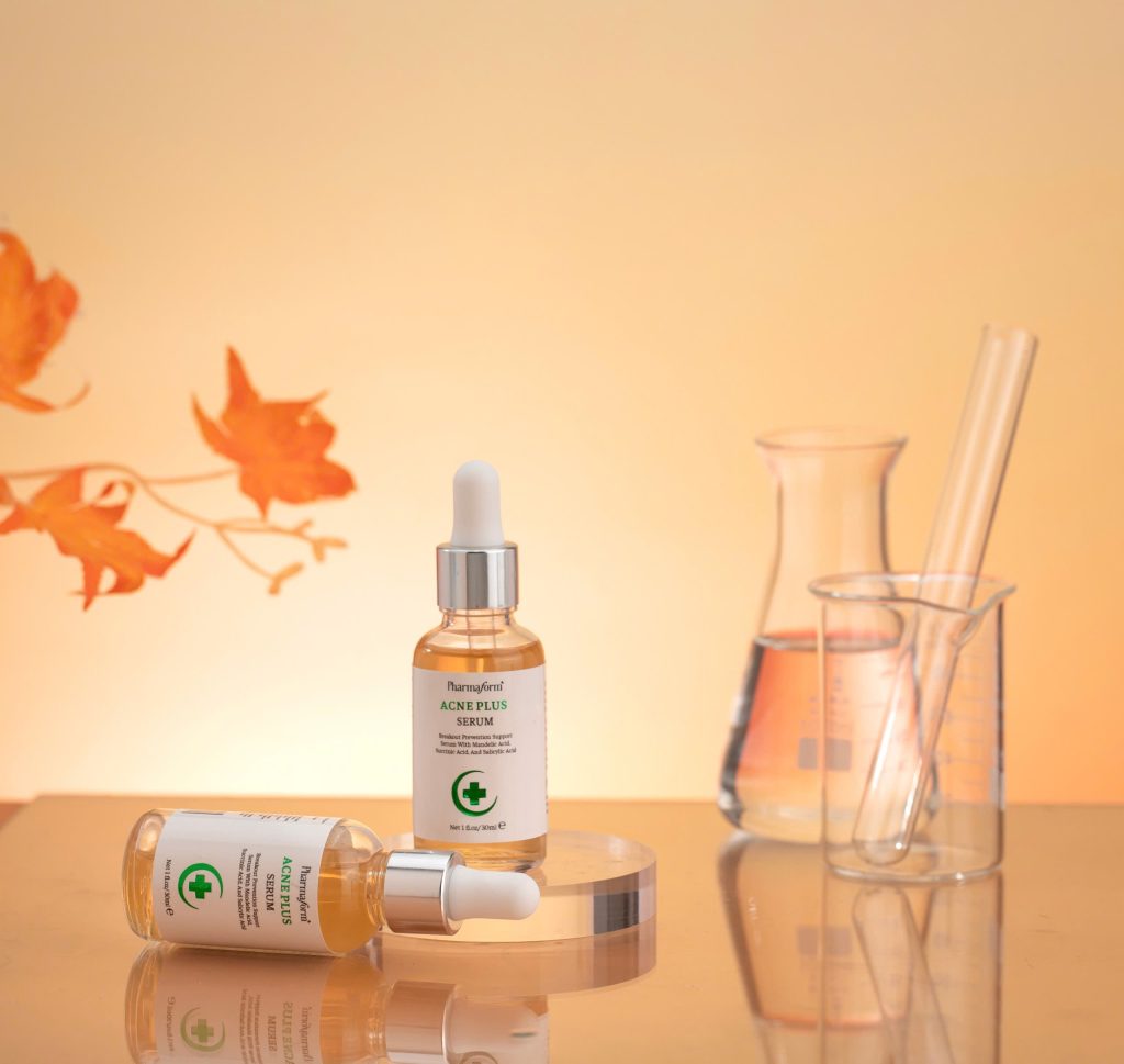 Pharmaform Acne Plus Serum: Tinh Chất Chuyên Biệt Giảm Mụn, Kiểm Soát Dầu & Mờ Thâm