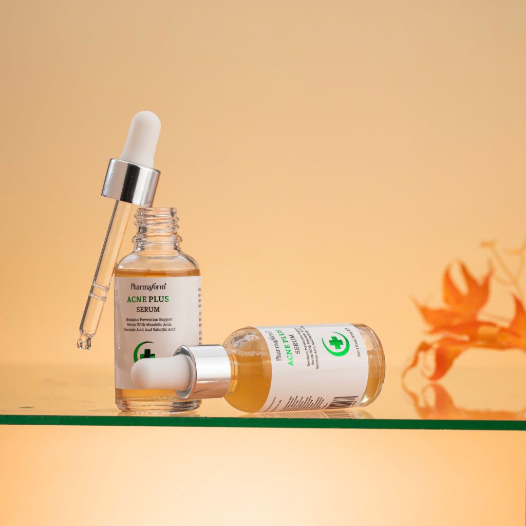 Pharmaform Acne Plus Serum: Tinh Chất Chuyên Biệt Giảm Mụn, Kiểm Soát Dầu & Mờ Thâm
