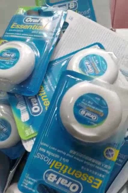 Chỉ Nha Khoa Oral-B Essential Floss