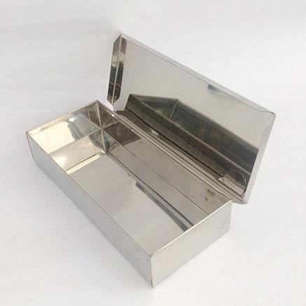 Hộp Y Tế Chữ Nhật Inox Không Ngăn Vinh Tấn (hoặc Tương Đương)
