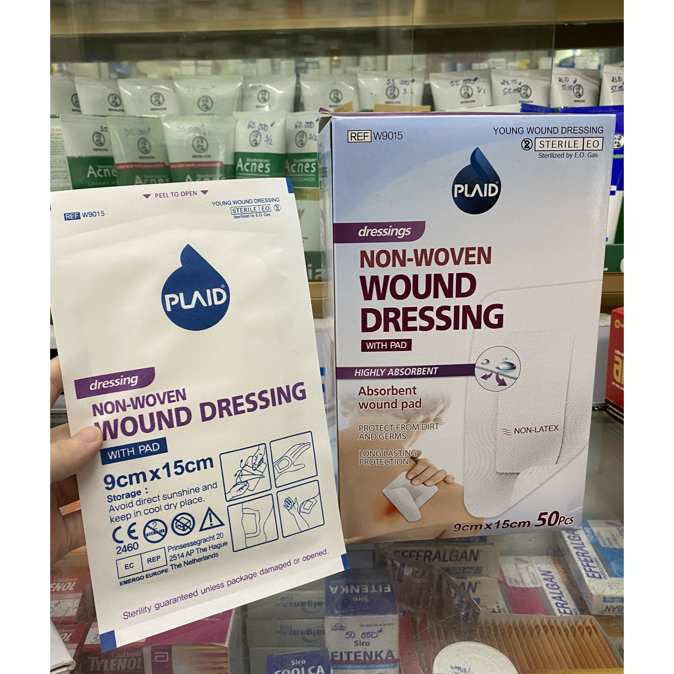 Băng Gạc Vô Trùng PLAID Non-woven Wound Dressing With Pad