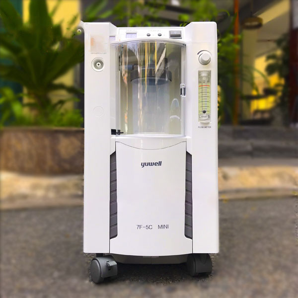 Máy Tạo Oxy Yuwell 7F-5CW Mini (5 Lít, Có Xông)