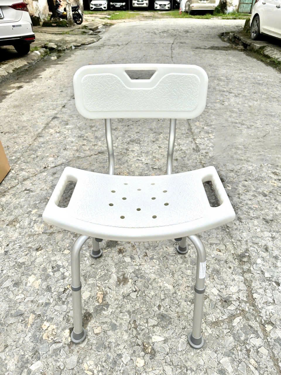 Ghế Tắm Nhôm Có Tựa Lưng Oromi FBL610201 (Mã 201)