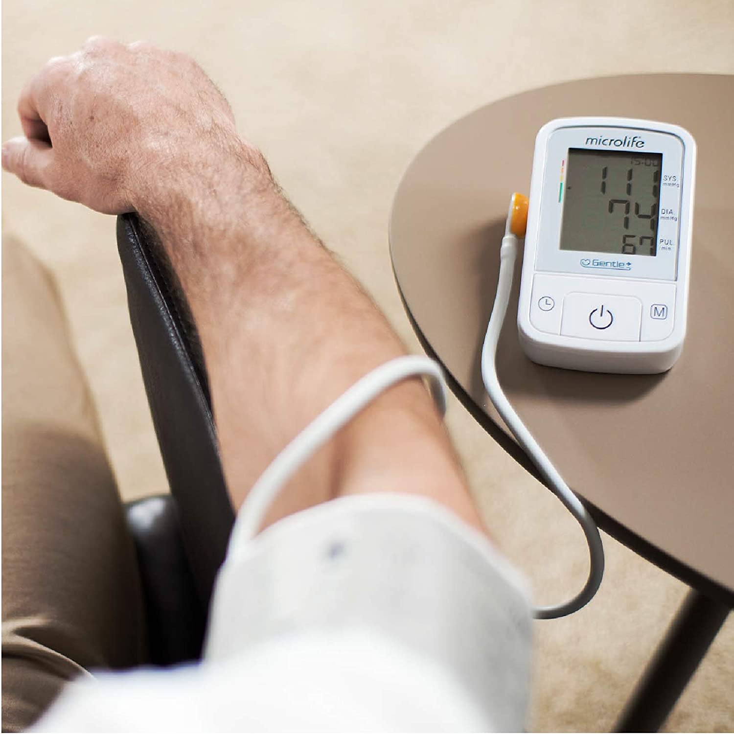 Máy Đo Huyết Áp Bắp Tay Microlife A2 Basic
