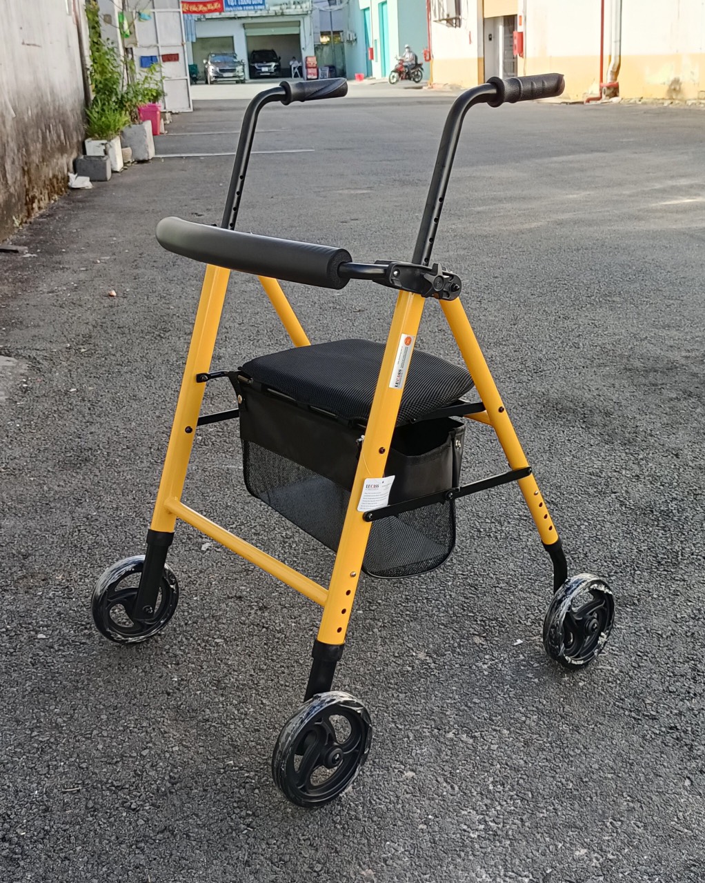 Xe Tập Đi Có Ghế Ngồi, Giỏ Đựng Lucass W-67 (W67)