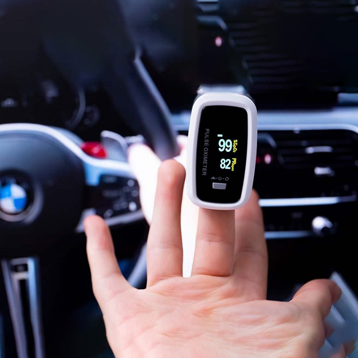 Máy Đo Nồng Độ Oxy SPO2 Và Nhịp Tim iMediCare iOM-A6