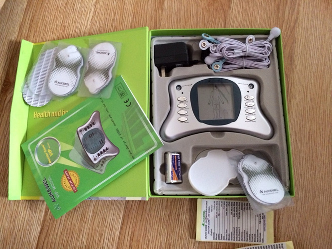 Máy Massage Xung Điện Aukewel AK-2000-IV (8 Miếng Dán)