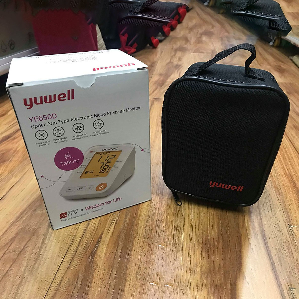 Máy Đo Huyết Áp Bắp Tay Yuwell YE-650D (YE650D)
