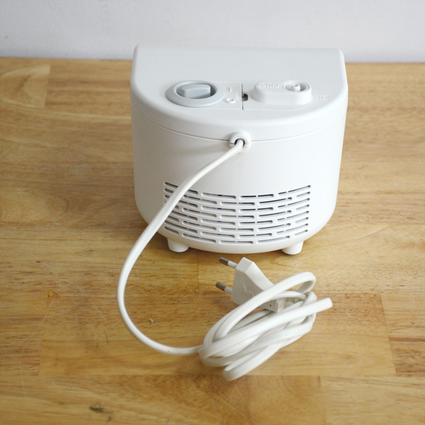 Máy Xông Khí Dung Mũi Họng Omron NE-C101