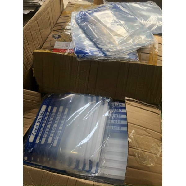 Tấm Chắn Giọt Bắn FACE SHIELD (Thun Xốp)