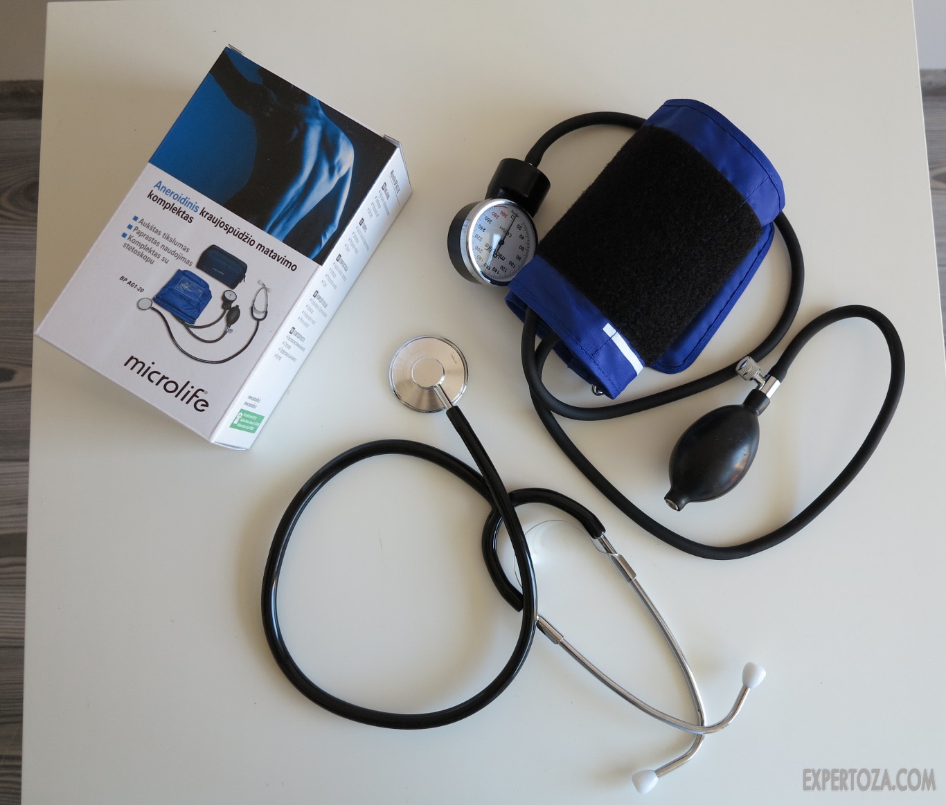Máy Đo Huyết Áp Cơ Microlife BP AG1-20 (Gồm Tai Nghe)