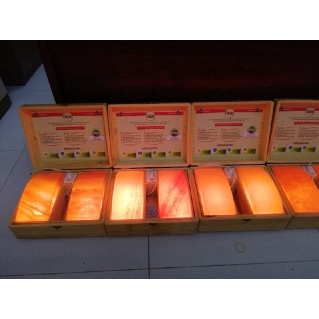 Hộp Đá Muối Hymalaya Massage Chân QAISAR (Tặng Muối Tắm Và 2 Bóng Đèn Thay Thế)