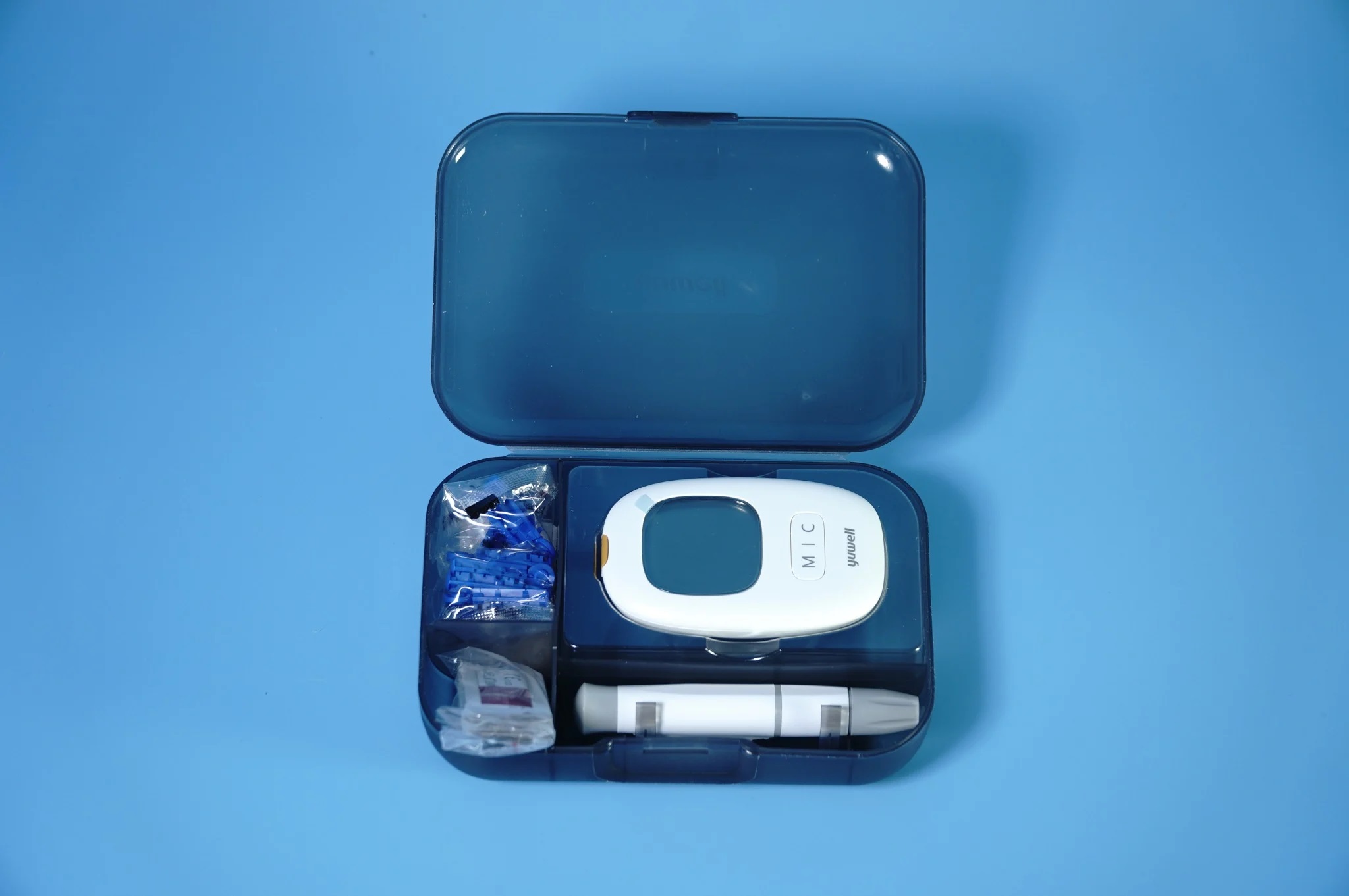 [TẶNG QUE, KIM, CỒN] Máy Đo Đường Huyết Yuwell Accusure 710 (New) (MG) (+50 Que, Kim, Cồn)