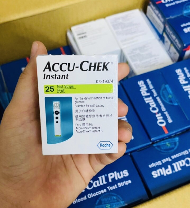 Que Thử Đường Huyết Accu-Chek Instant
