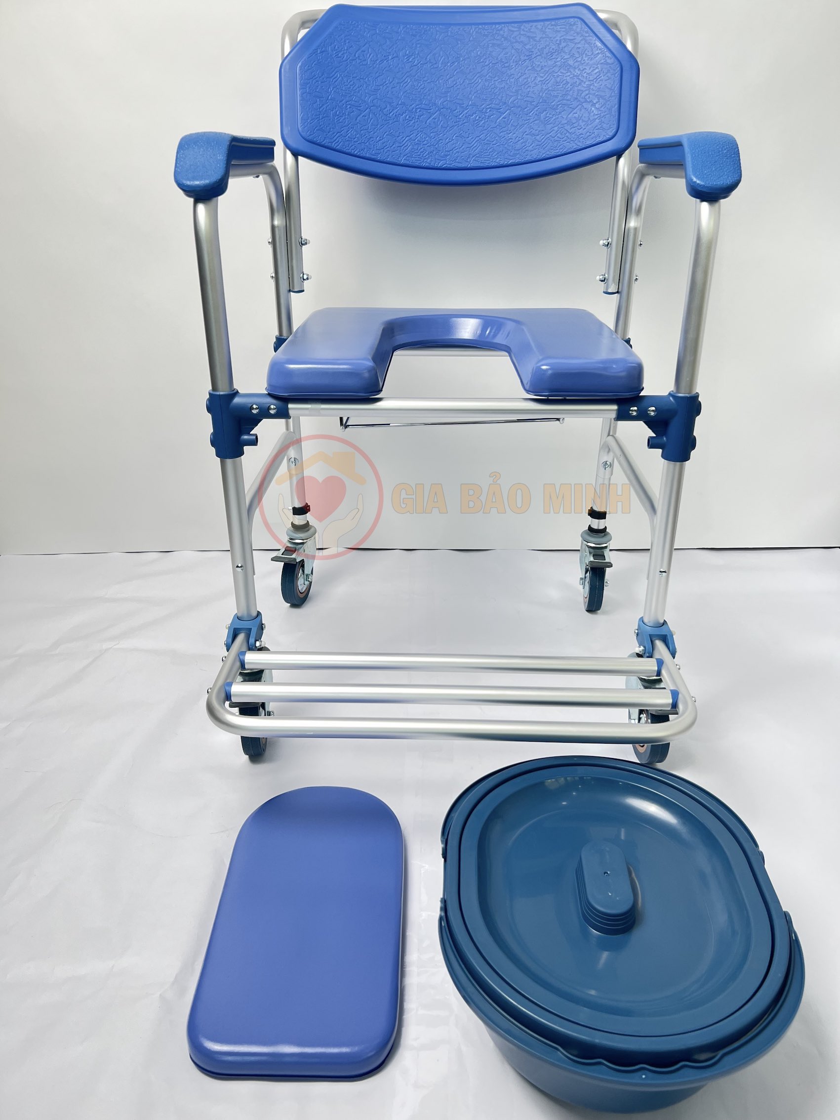 Ghế Bô Tắm Đa Năng Nhôm Siêu Nhẹ, Có Bánh Xe, Đệm Chống Nước, Gác Chân GBM-017