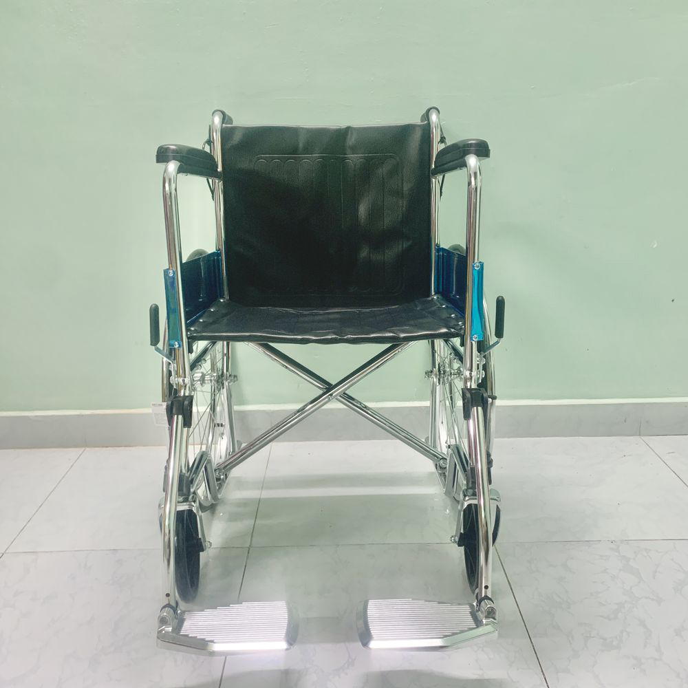 Xe Lăn Tay Có Thắng, Gác Chân Xếp Gọn Lucass X-91 (X91) Vải Simili