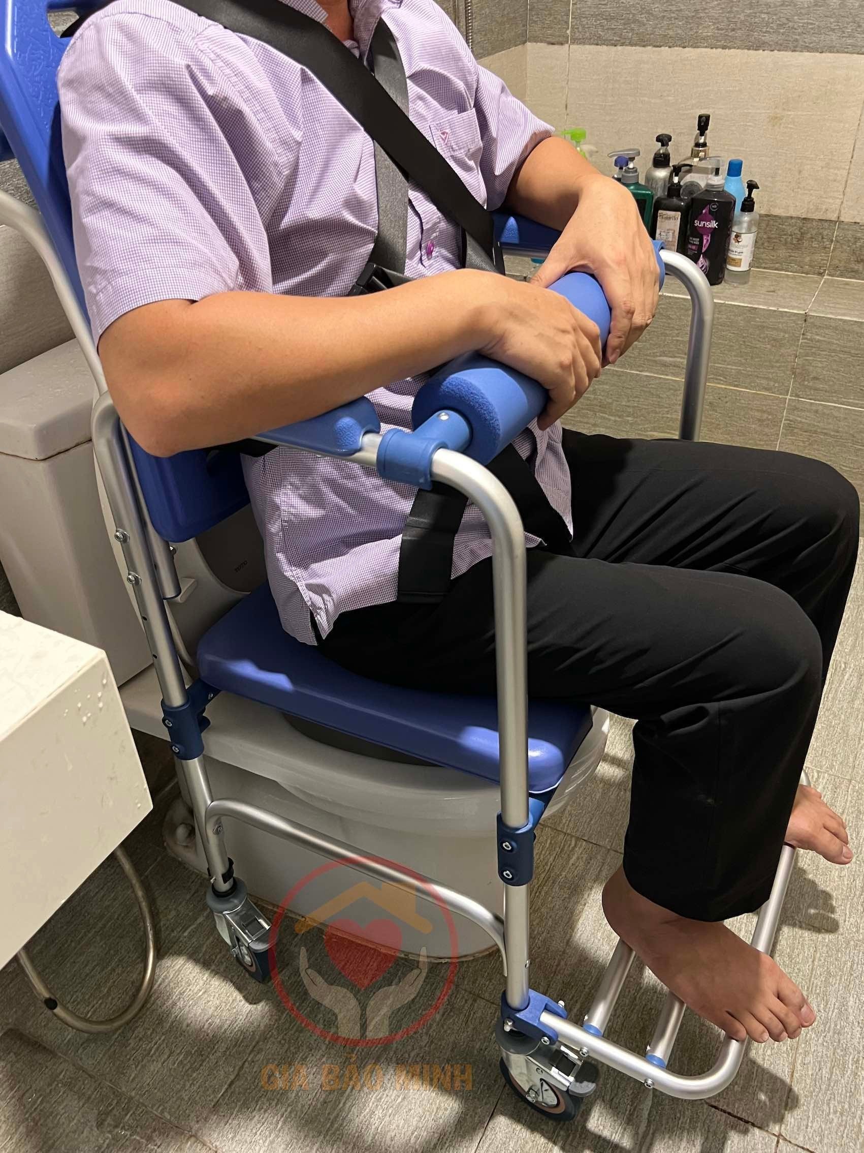 Ghế Bô Cho Người Tai Biến, Bại Não, Già Yếu GBM-015