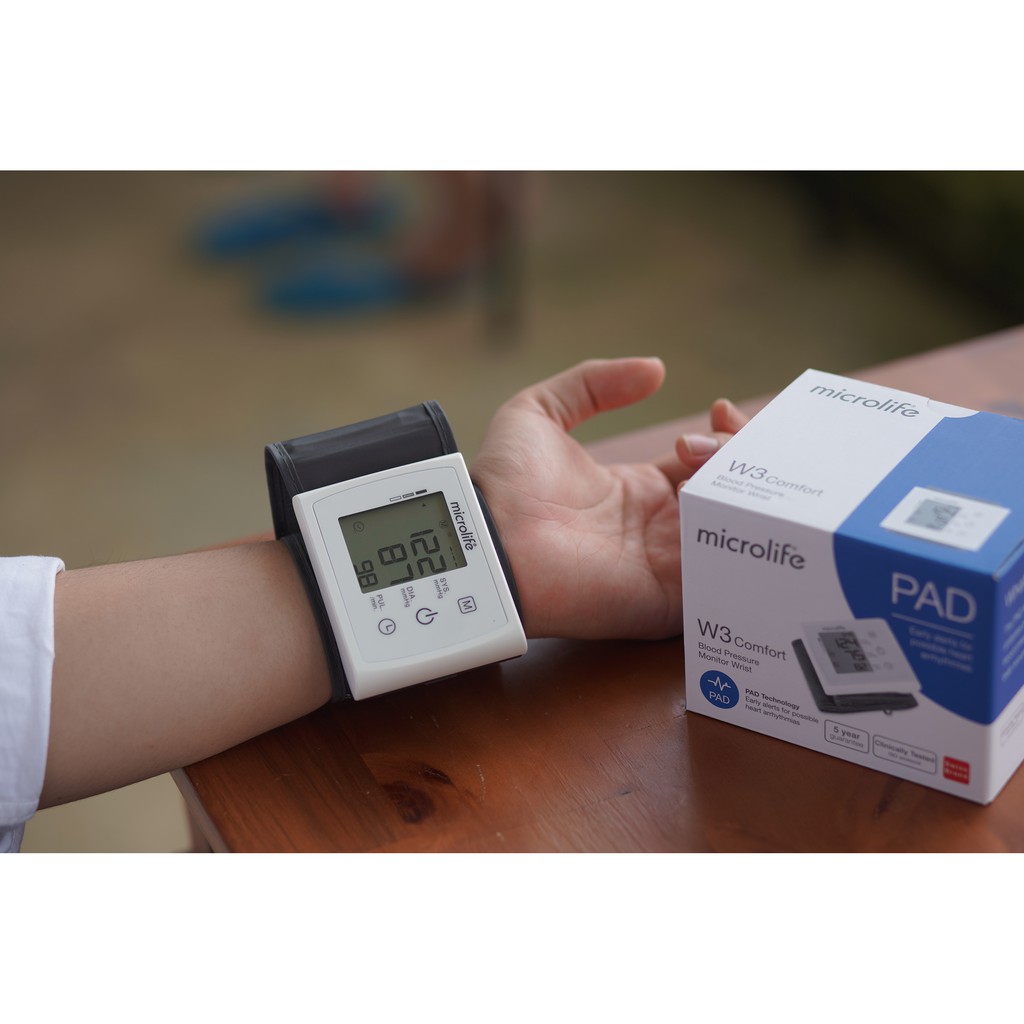 Máy Đo Huyết Áp Cổ Tay Microlife W3 Comfort