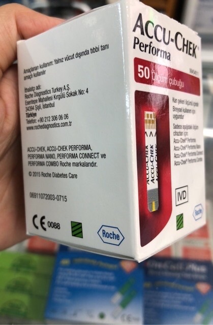 Que Thử Đường Huyết Accu Chek Performa