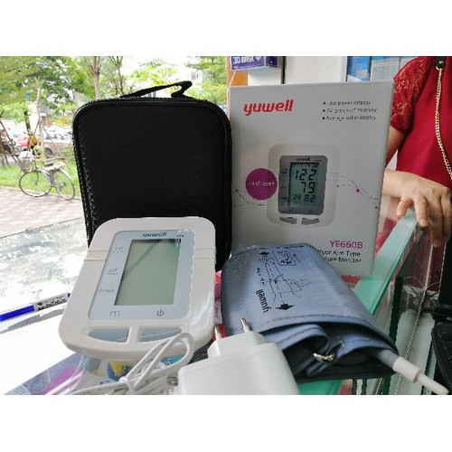 Máy Đo Huyết Áp Bắp Tay Yuwell YE-660B (YE660B)