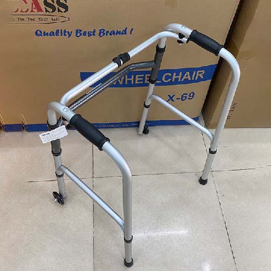 Khung Tập Đi 2 Bánh Nhỏ Lucass W-47 (W47)