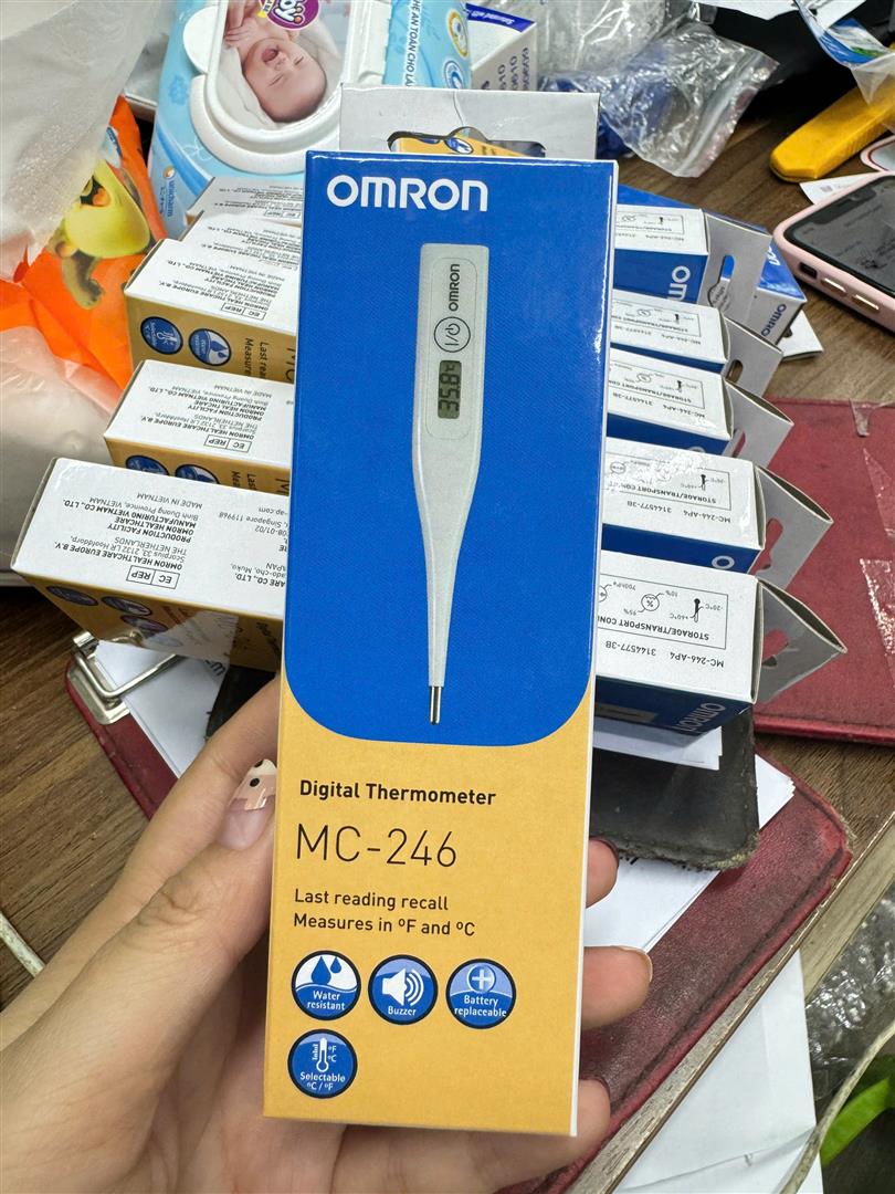 Nhiệt Kế Điện Tử Kẹp Nách Omron MC246 (MC-246)