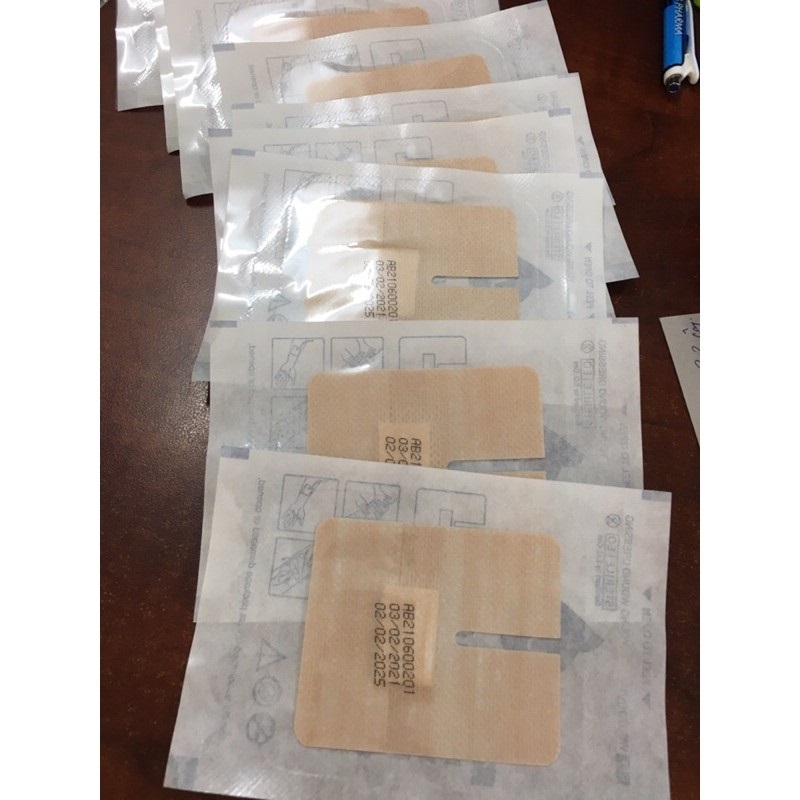 Băng Keo Cố Định Kim Luồn Plaid WOUND-IV (With-pad)