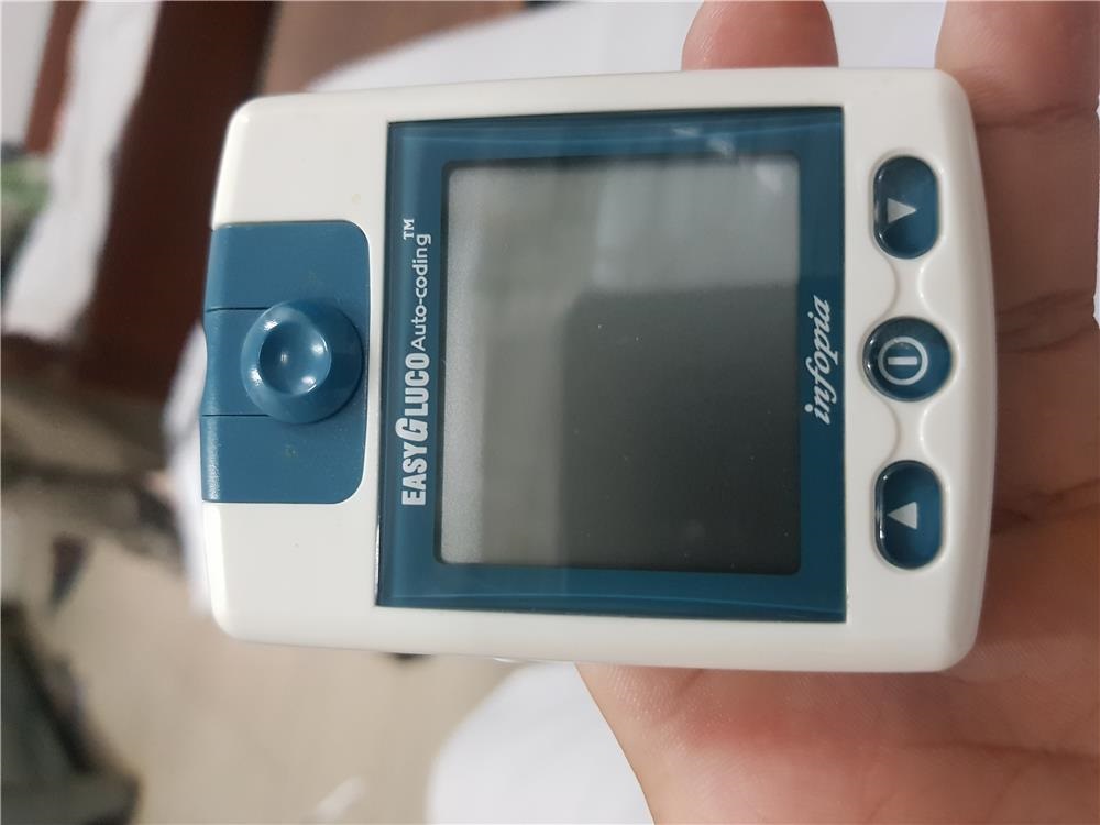 [TRỌN BỘ] Máy Đo Đường Huyết Easy Gluco (EasyGluco) (+25 Que, Kim, Cồn)