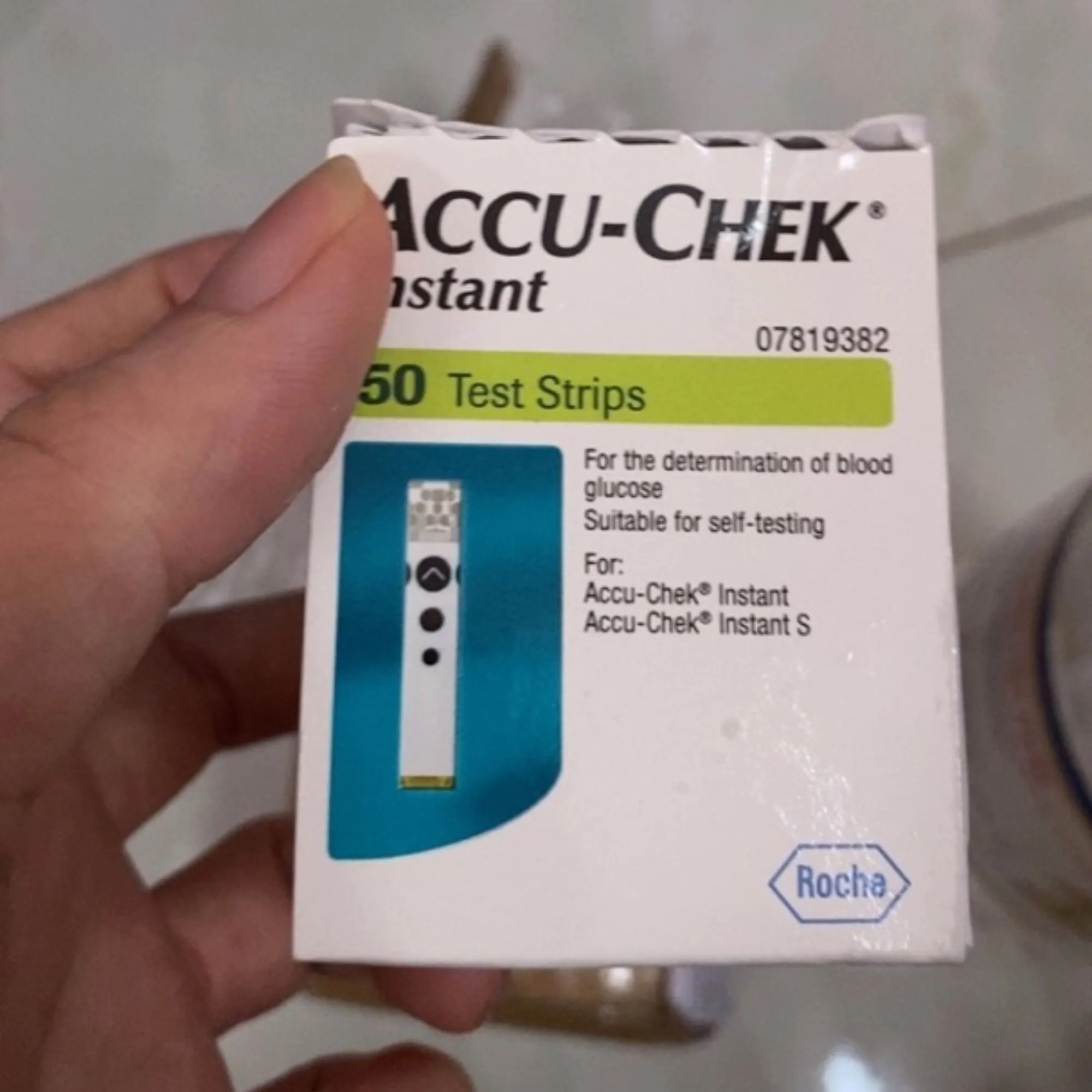 Que Thử Đường Huyết Accu-Chek Instant