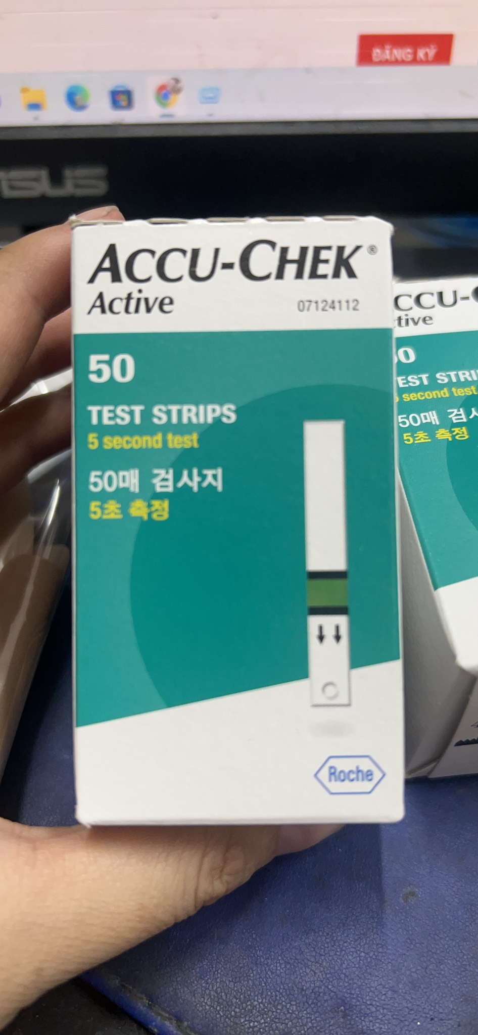 Que Thử Đường Huyết Accu-Chek Active