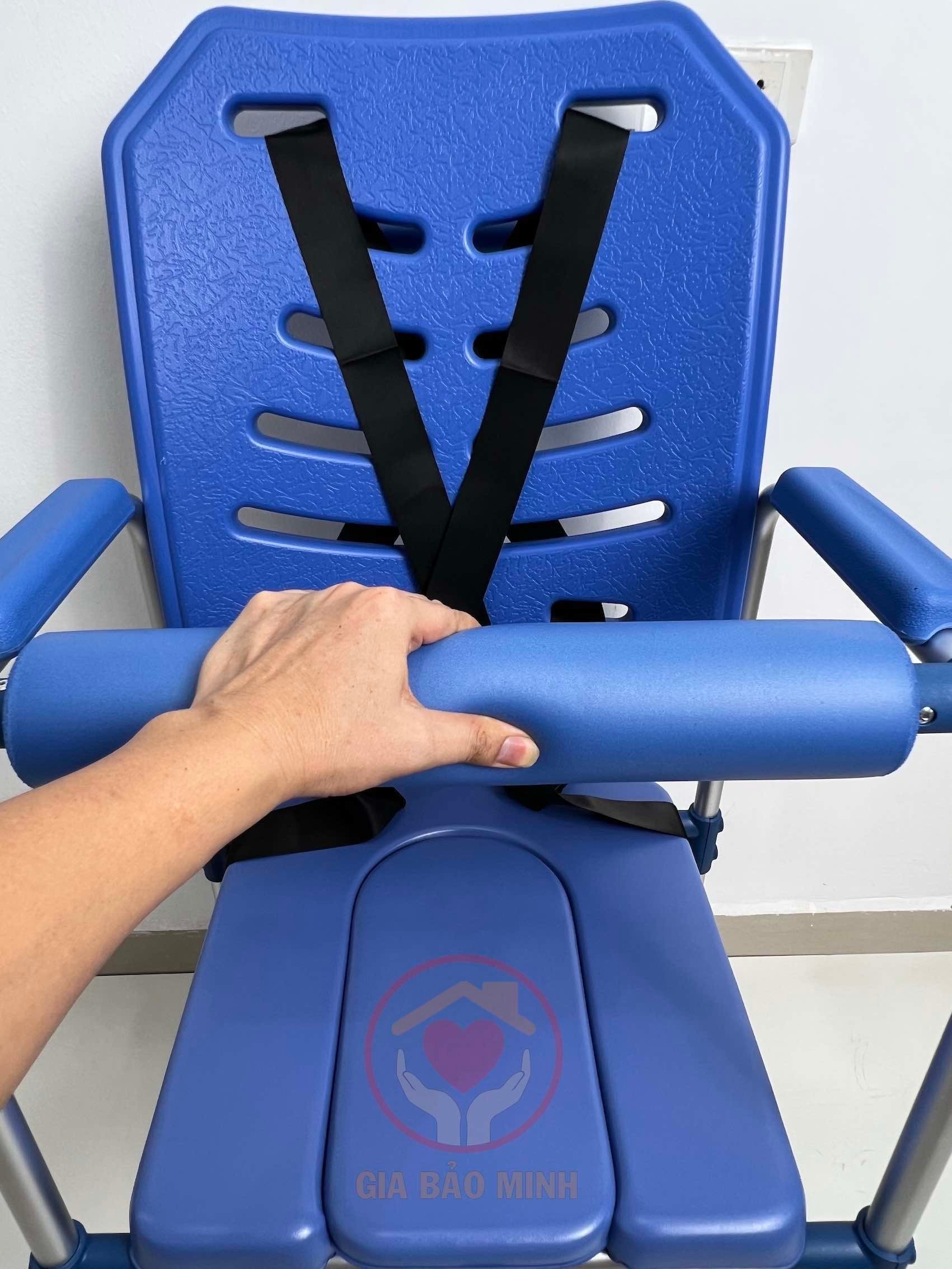 Ghế Bô Cho Người Tai Biến, Bại Não, Già Yếu GBM-015