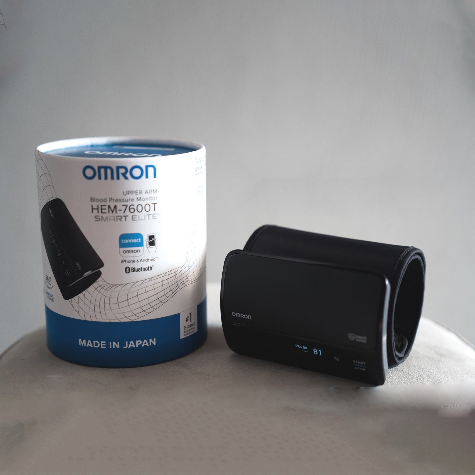 Máy Đo Huyết Áp Bắp Tay HEM-7600T (Made in Japan)