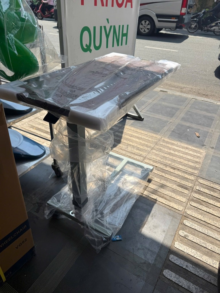 Bàn Ăn Di Động Có Bánh Xe One-X