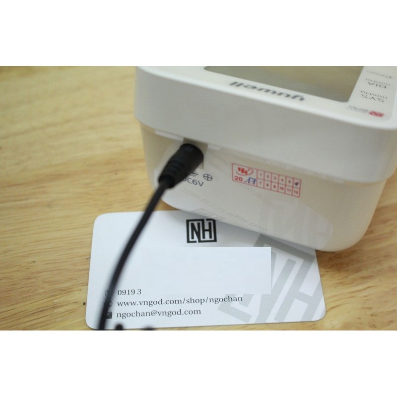 Máy Đo Huyết Áp Bắp Tay Yuwell YE-650A (YE 650A)