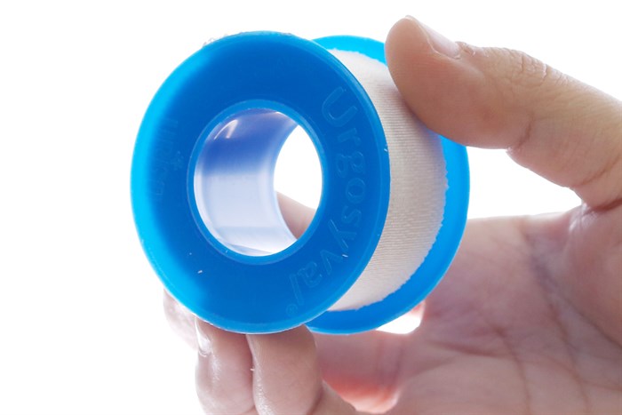 Băng Keo Lụa Y Tế Độ Dính Cao Urgo URGOSYVAL