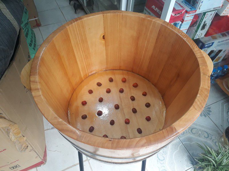 Chậu Ngâm Chân Gỗ (Loại Cao, Có Hạt Massage) Thông Tự Nhiên Cao Cấp