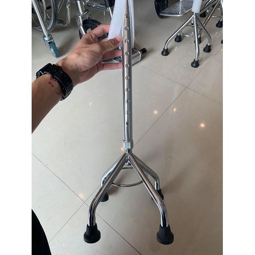 Gậy 4 Chân Cao Lucass B-932 (B932)