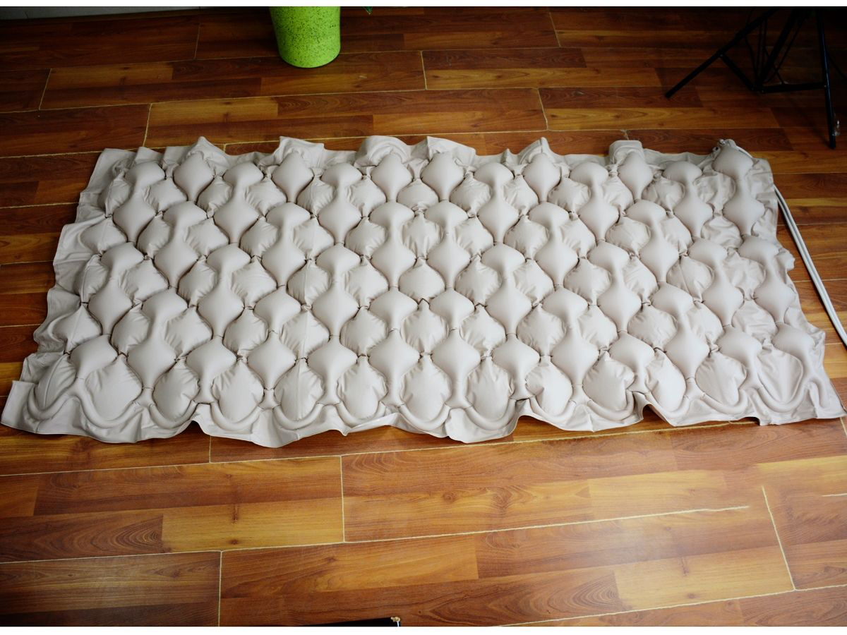 Nệm Hơi Chống Loét Yuwell Lattice