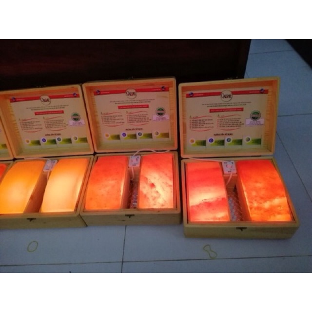 Hộp Đá Muối Hymalaya Massage Chân QAISAR (Tặng Muối Tắm Và 2 Bóng Đèn Thay Thế)